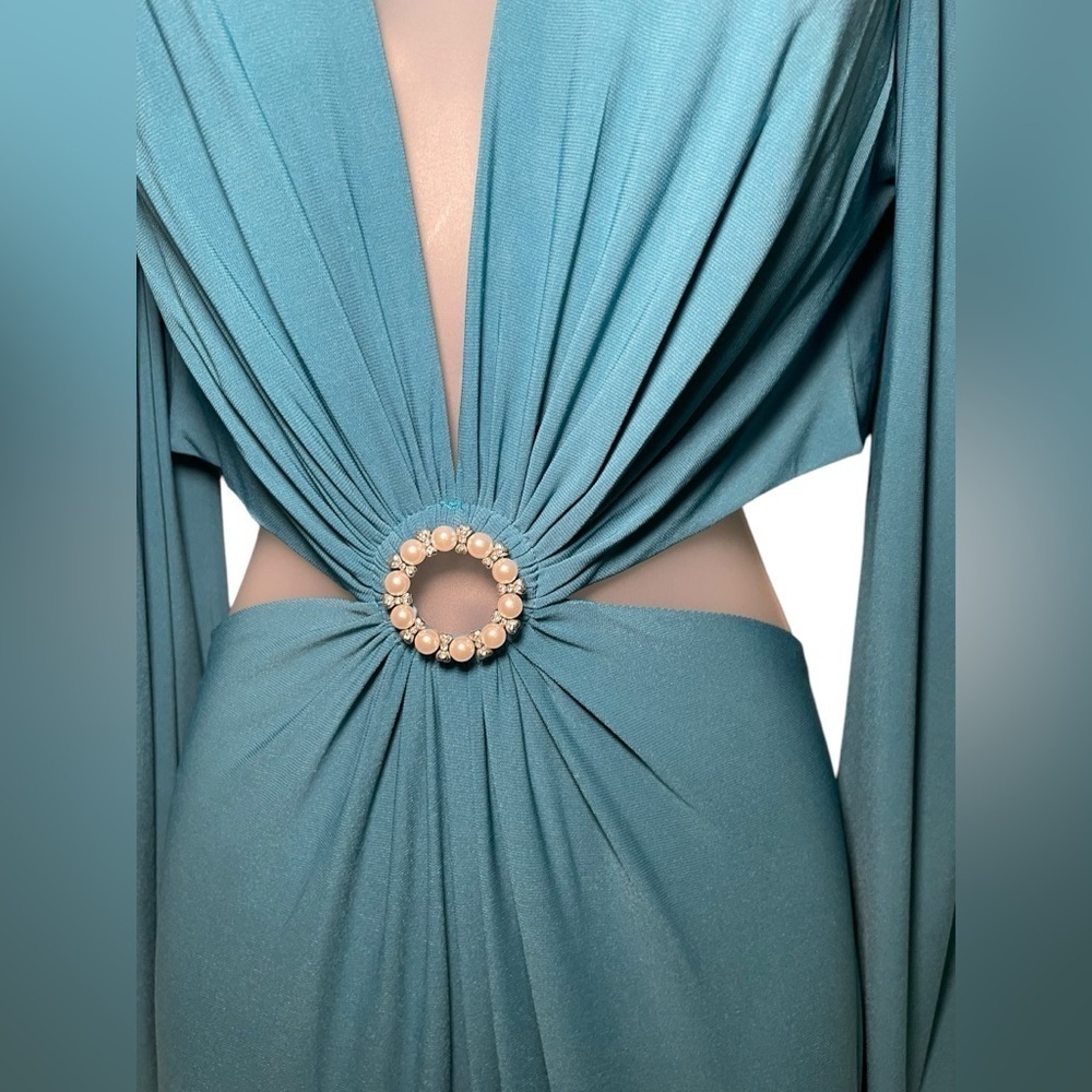 Mac Duggal 26727 Turquoise Cutout Gown Long Sleeve Pearl Size 8 - Picture 5 of 7